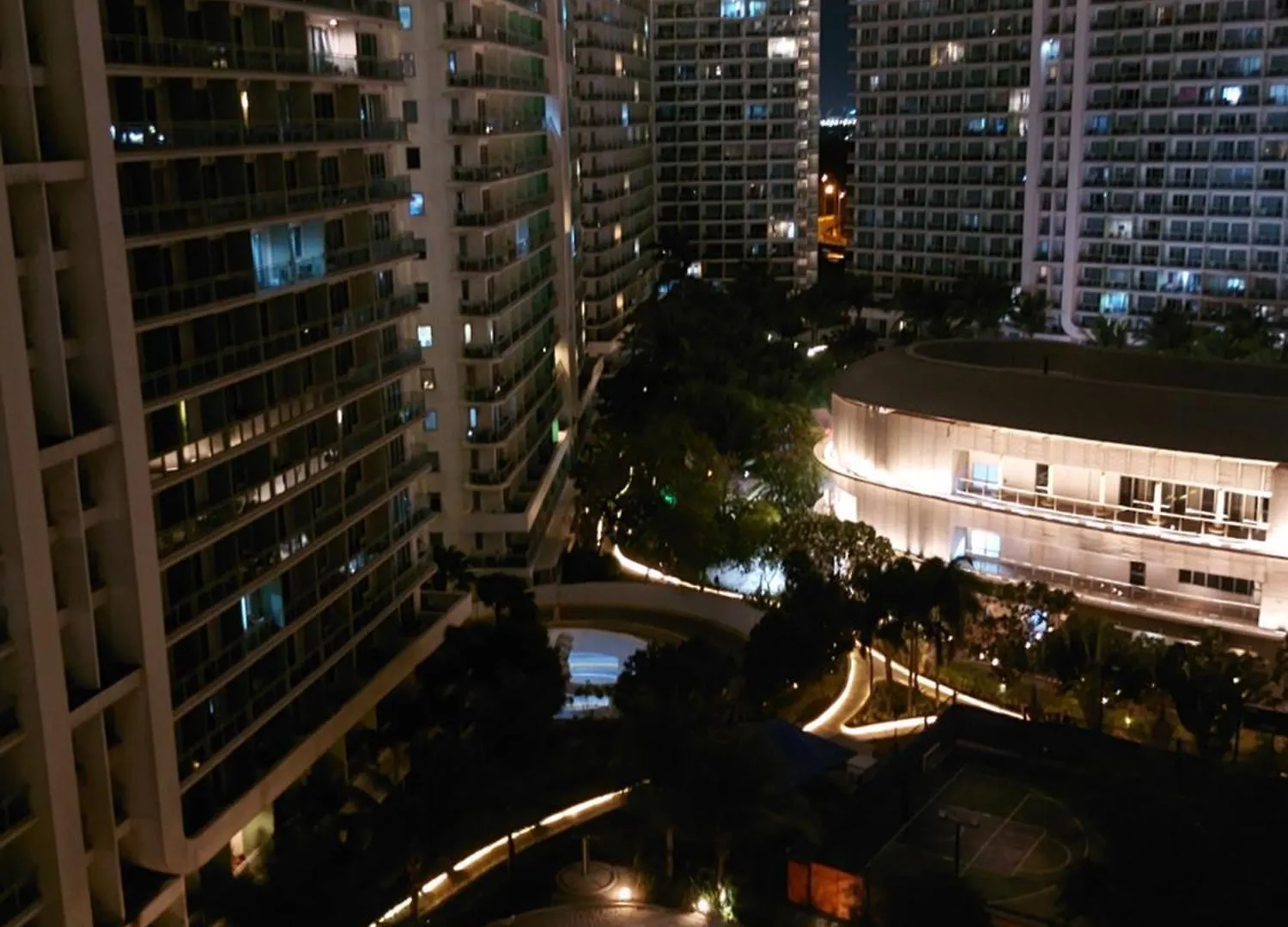 Aparthotel Serenity Nest -Azure Urban Resort Residences Paranaque City